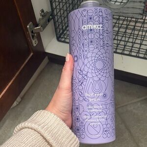 NEW UNOPENED Amika | Bust Your Brass Cool | Blonde Conditioner